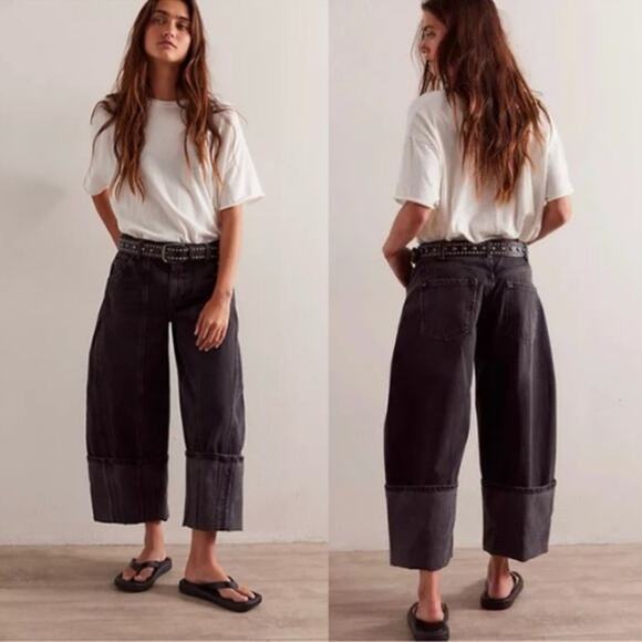 NWT Free People Olsen Cuffed Crop Barrel Jeans 100% Cotton Washed Black Size 24 - Picture 1 of 16